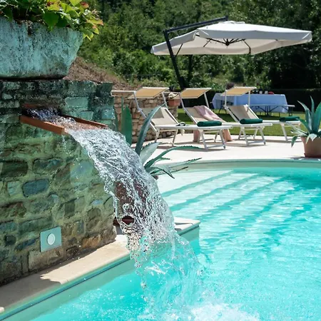 Chipieri 4&2, Emma Apecchio