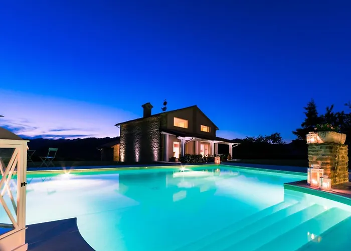 Villa Chipieri 4&2, Emma Apecchio