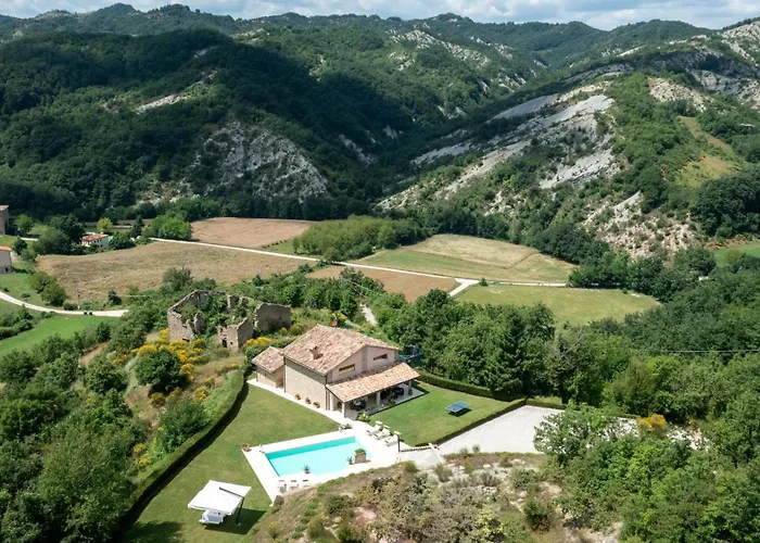 Chipieri 4&2, Emma Villa Apecchio